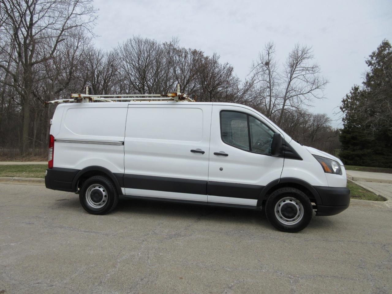 Ford Transit T-150 130" Low Rf 8600 GVWR Sliding RH Dr 2017