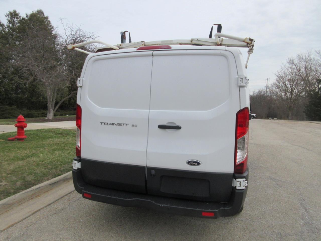 Ford Transit T-150 130" Low Rf 8600 GVWR Sliding RH Dr 2017