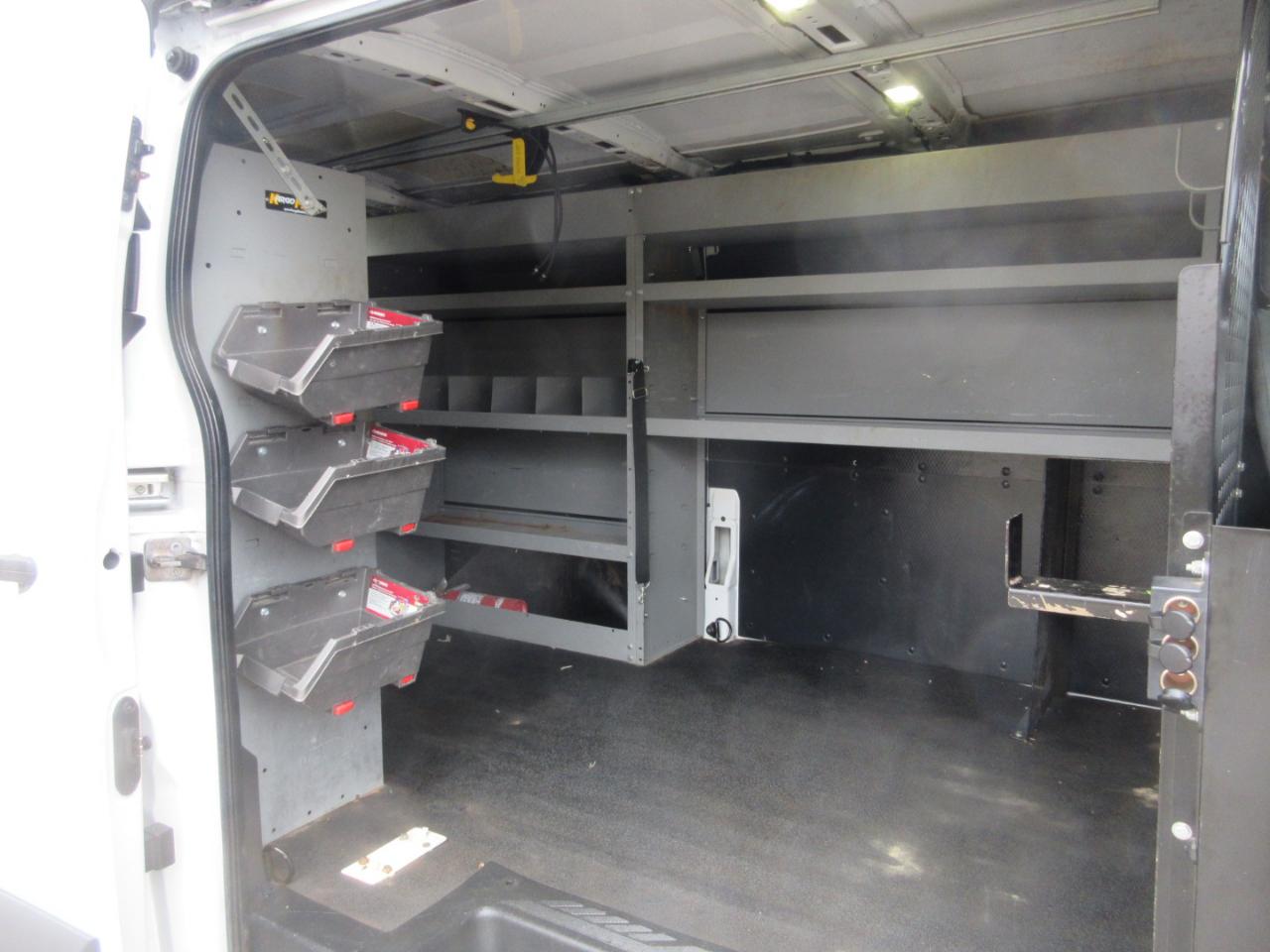 Ford Transit T-150 130" Low Rf 8600 GVWR Sliding RH Dr 2017