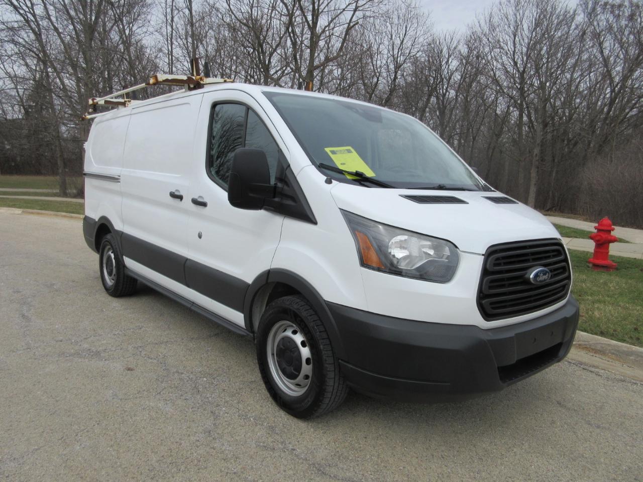Ford Transit T-150 130" Low Rf 8600 GVWR Sliding RH Dr 2017