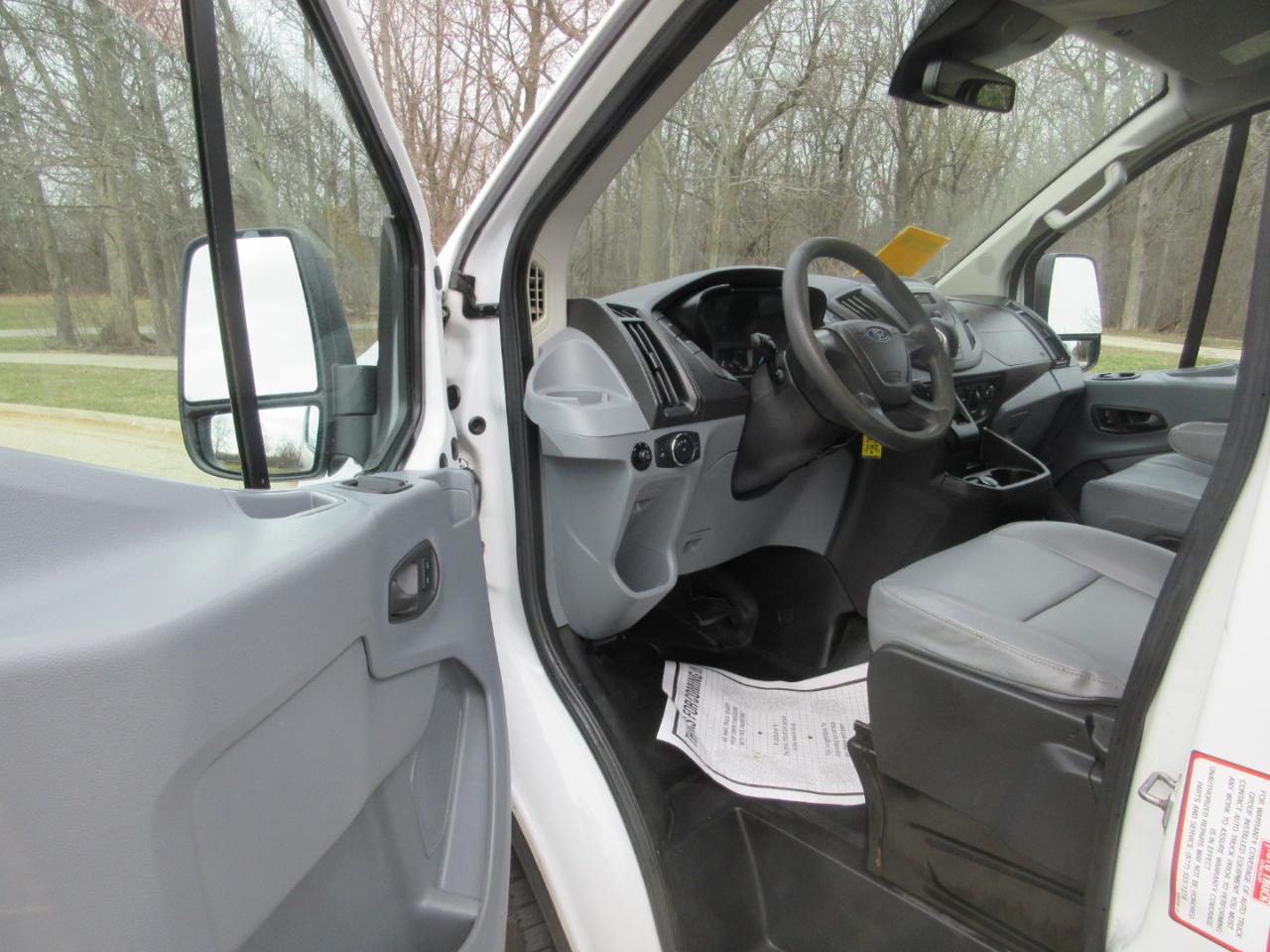 Ford Transit T-150 130" Low Rf 8600 GVWR Sliding RH Dr 2017