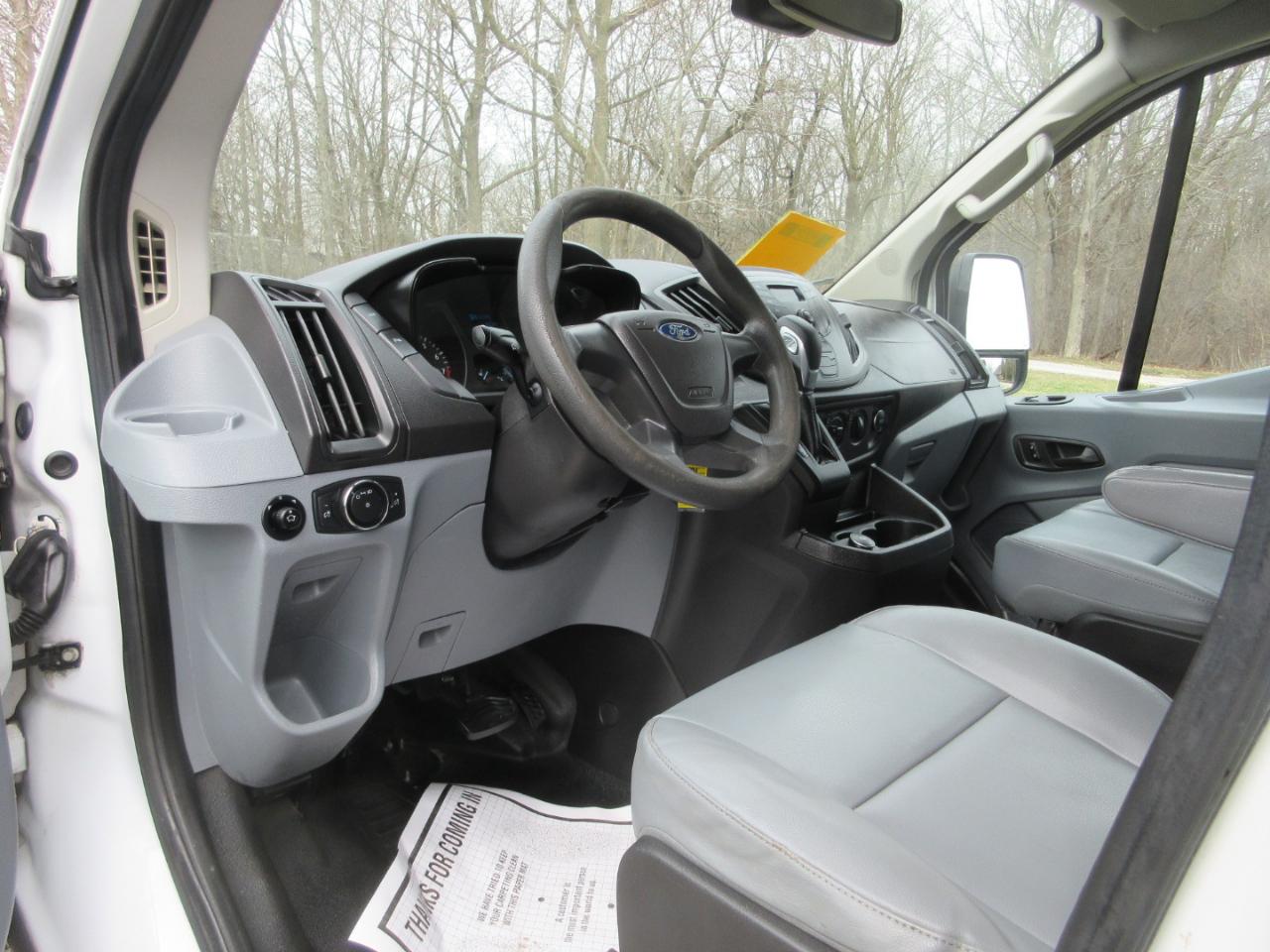 Ford Transit T-150 130" Low Rf 8600 GVWR Sliding RH Dr 2017