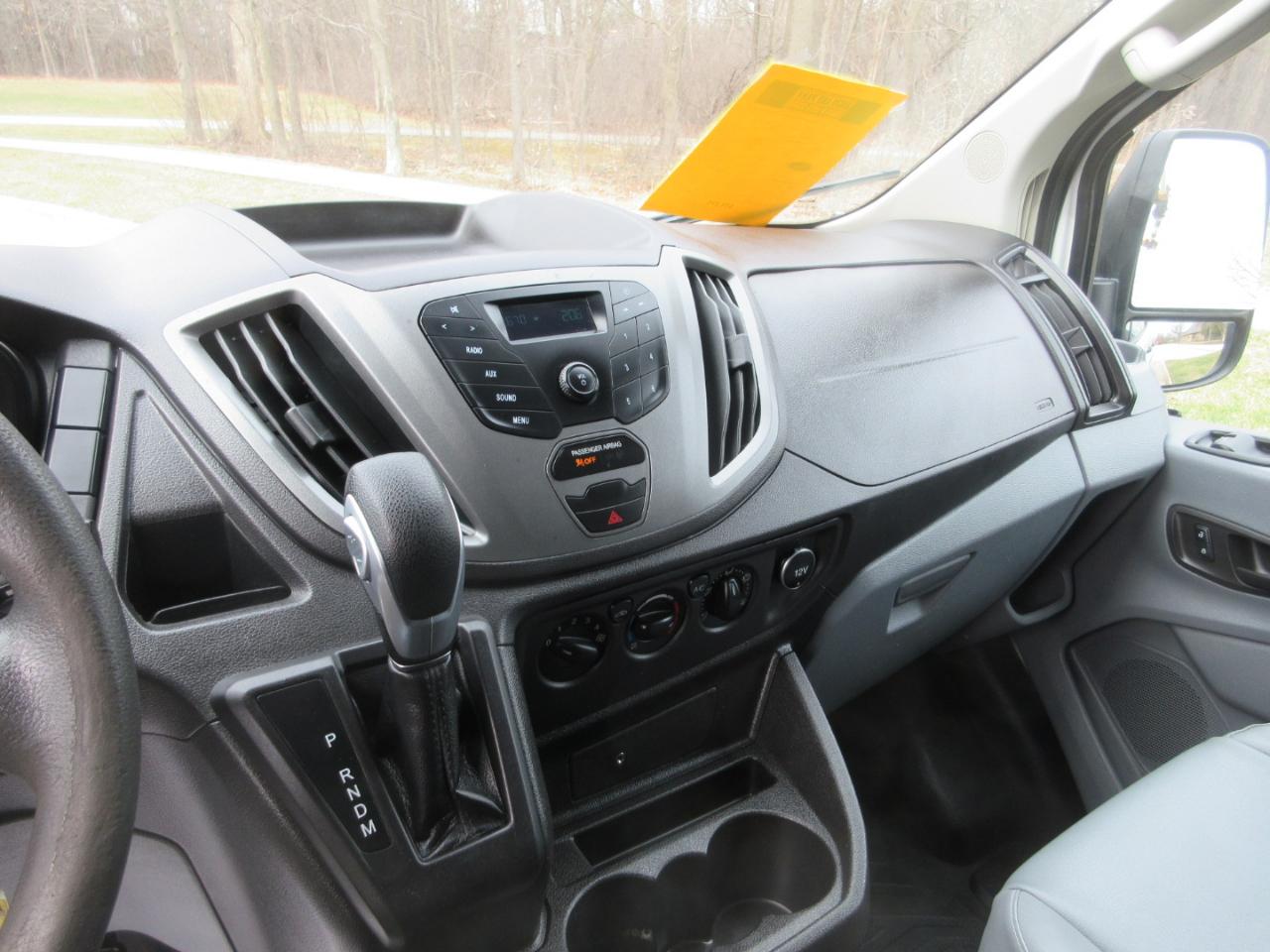 Ford Transit T-150 130" Low Rf 8600 GVWR Sliding RH Dr 2017