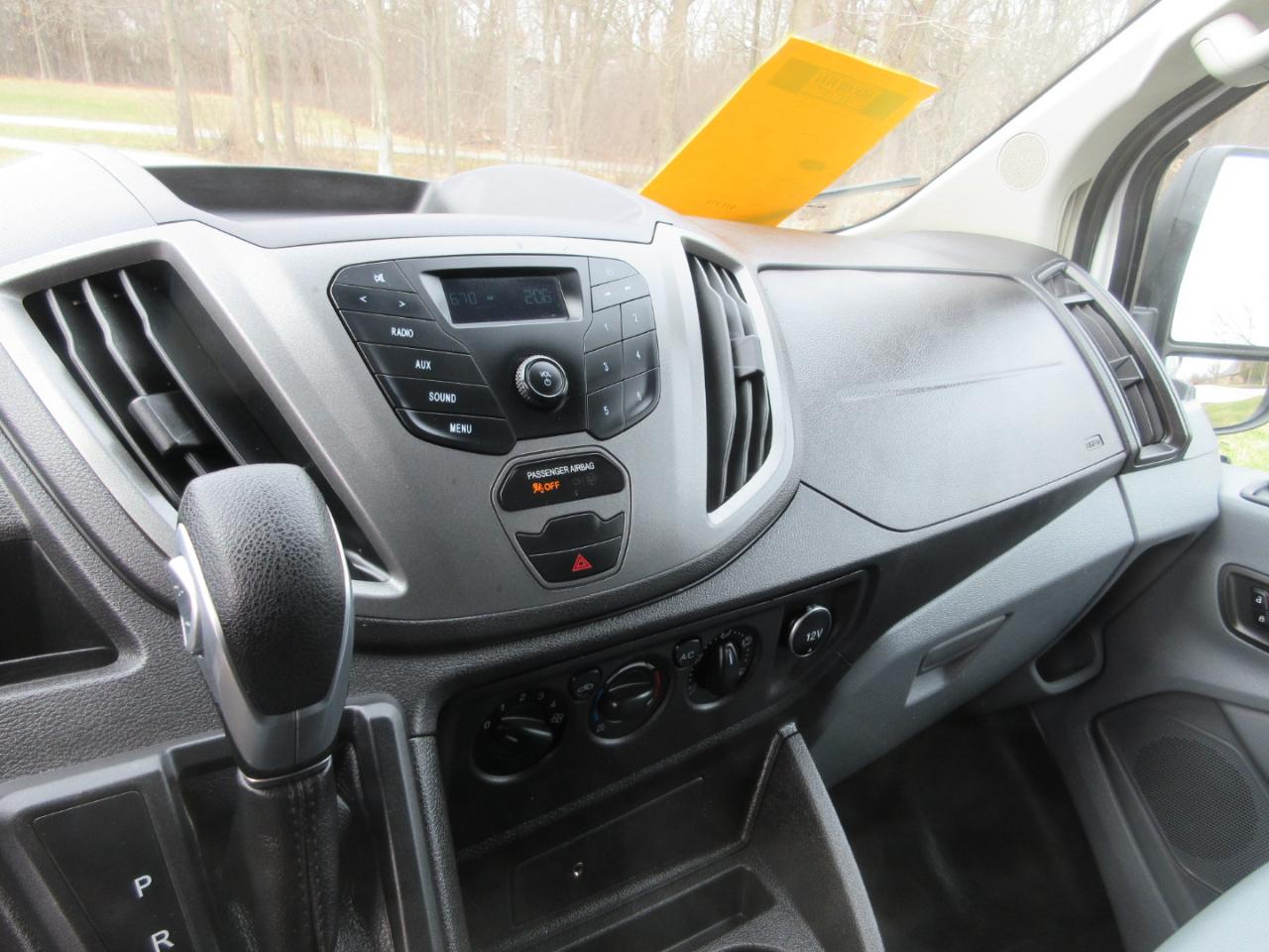 Ford Transit T-150 130" Low Rf 8600 GVWR Sliding RH Dr 2017