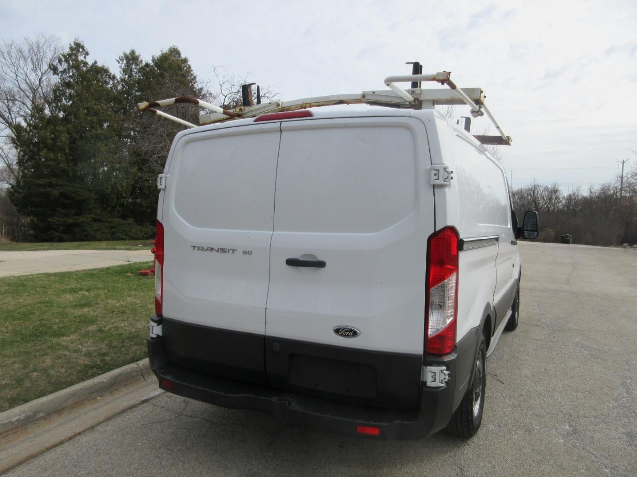 Ford Transit 150 Van Low Roof w/Sliding Pass. 130-in. WB 2017