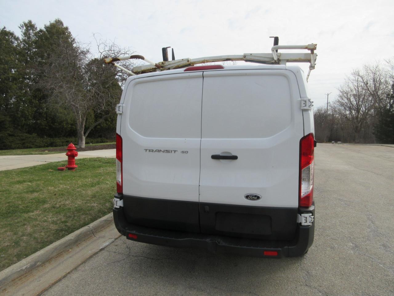 Ford Transit 150 Van Low Roof w/Sliding Pass. 130-in. WB 2017