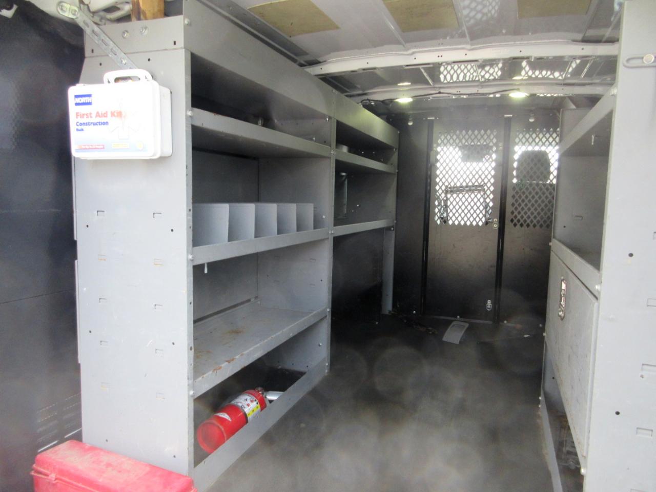 Ford Transit 150 Van Low Roof w/Sliding Pass. 130-in. WB 2017