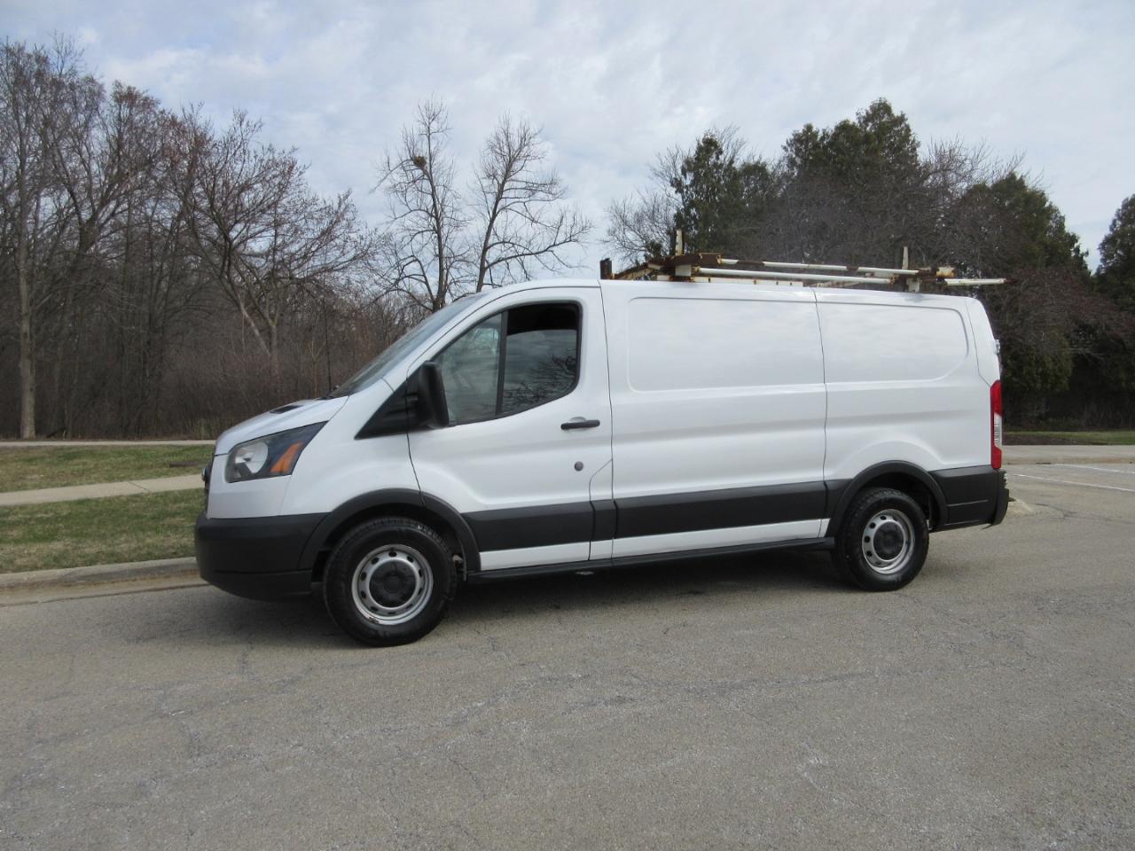 Ford Transit 150 Van Low Roof w/Sliding Pass. 130-in. WB 2017