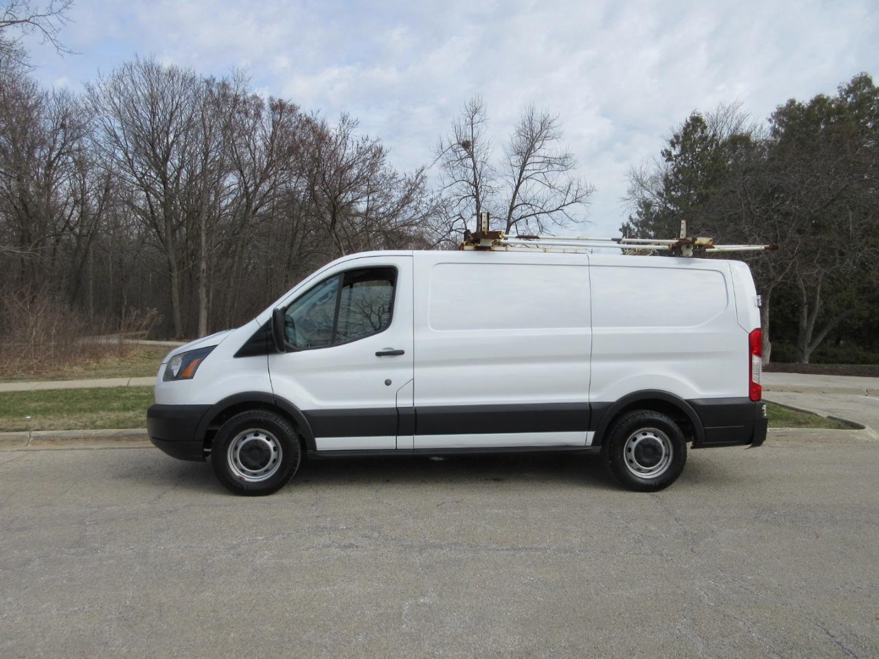 Ford Transit 150 Van Low Roof w/Sliding Pass. 130-in. WB 2017