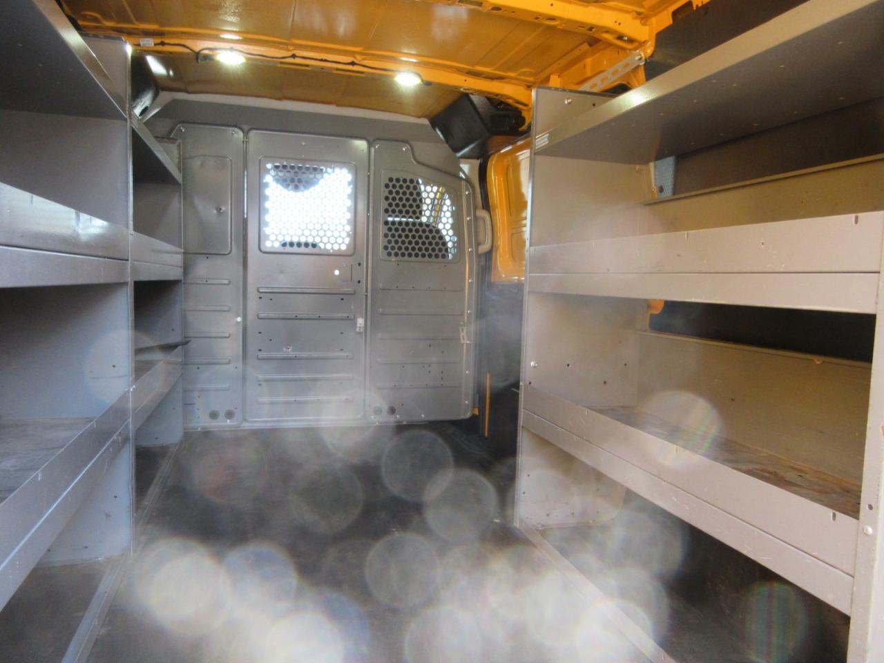 Ford Transit 250 Van Low Roof 60/40 Pass.130-in. WB 2017