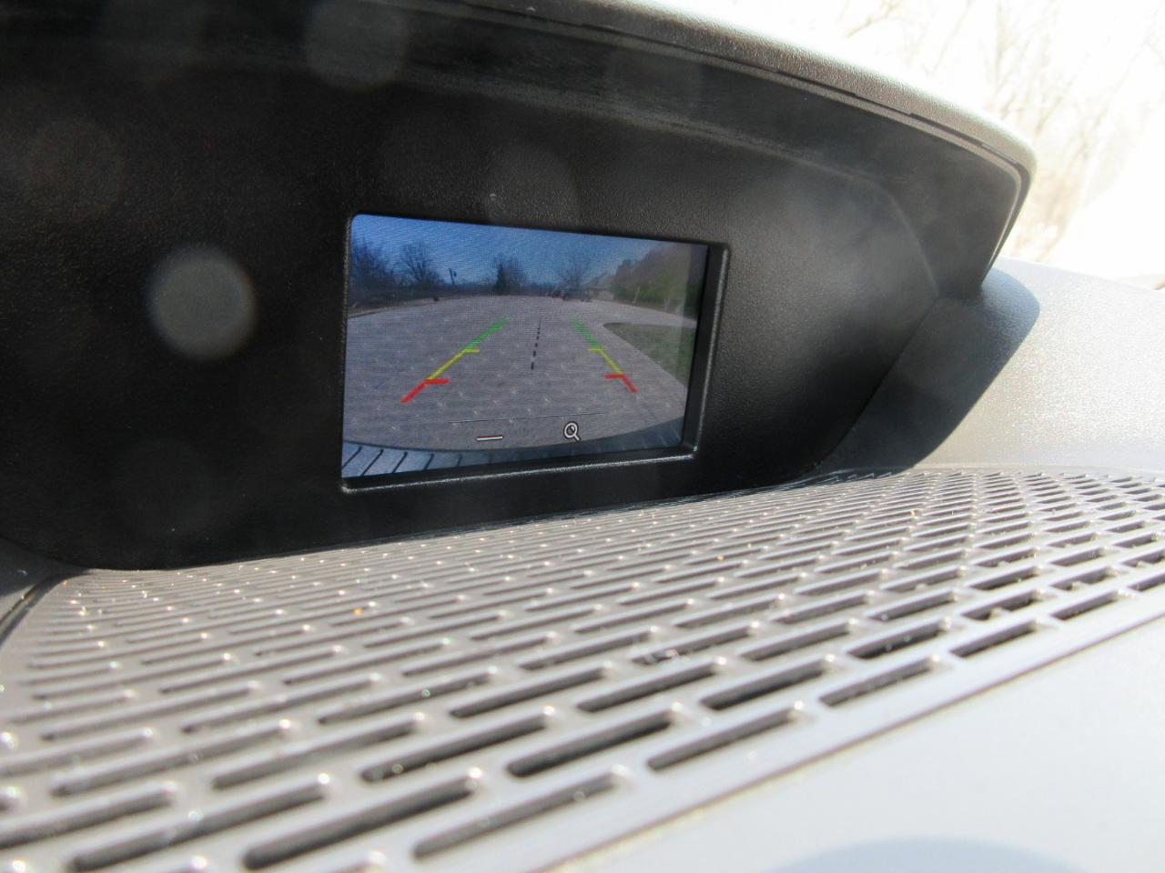 Ford Transit 250 Van Low Roof 60/40 Pass.130-in. WB 2017