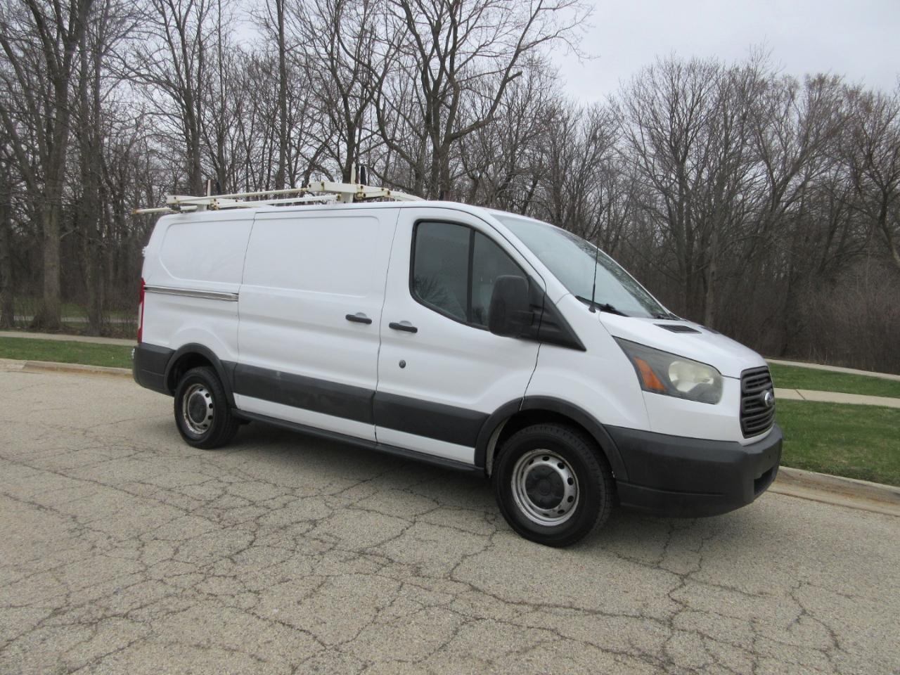Ford Transit 150 Van Low Roof w/Sliding Pass. 130-in. WB 2015
