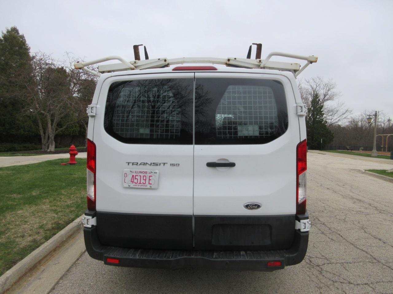 Ford Transit 150 Van Low Roof w/Sliding Pass. 130-in. WB 2015