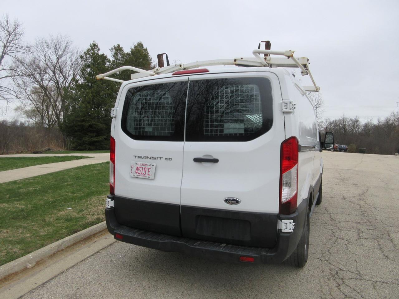 Ford Transit 150 Van Low Roof w/Sliding Pass. 130-in. WB 2015