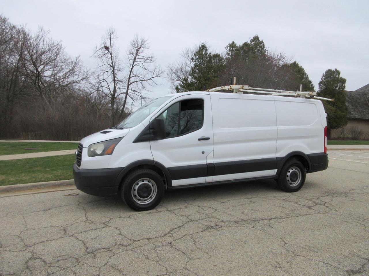 Ford Transit 150 Van Low Roof w/Sliding Pass. 130-in. WB 2015