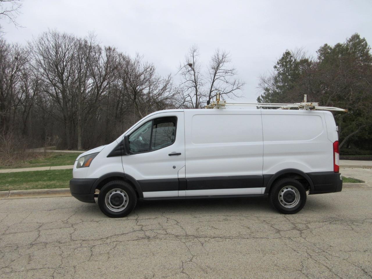 Ford Transit 150 Van Low Roof w/Sliding Pass. 130-in. WB 2015