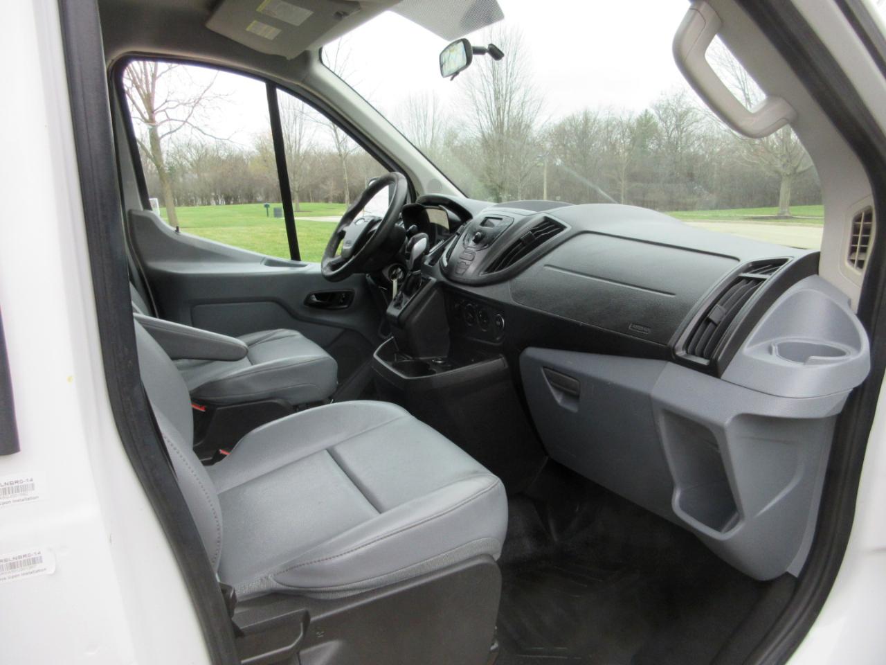 Ford Transit 150 Van Low Roof w/Sliding Pass. 130-in. WB 2015