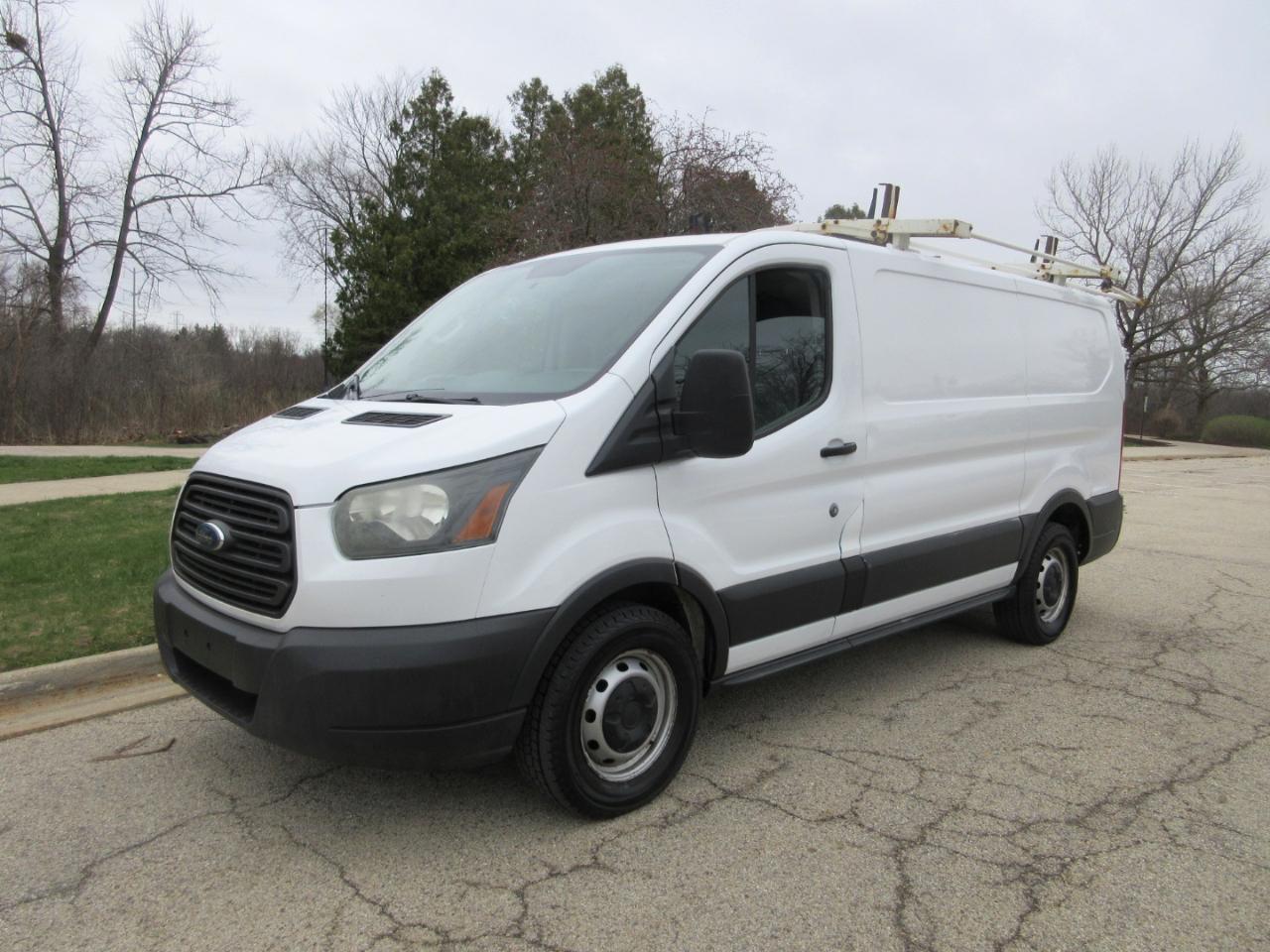 Ford Transit 150 Van Low Roof w/Sliding Pass. 130-in. WB 2015