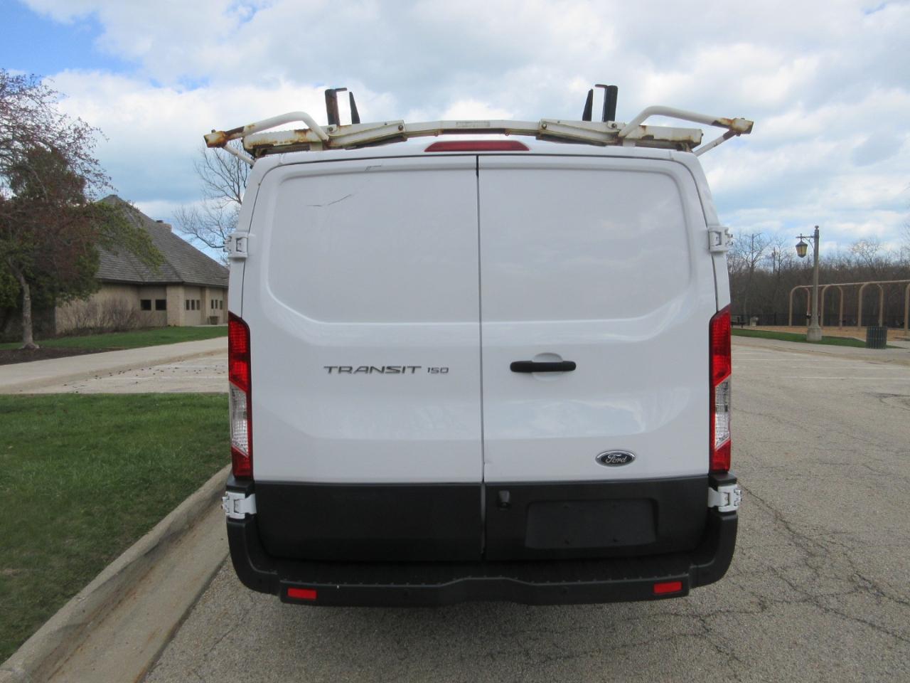 Ford Transit 150 Van Low Roof w/Sliding Pass. 130-in. WB 2017