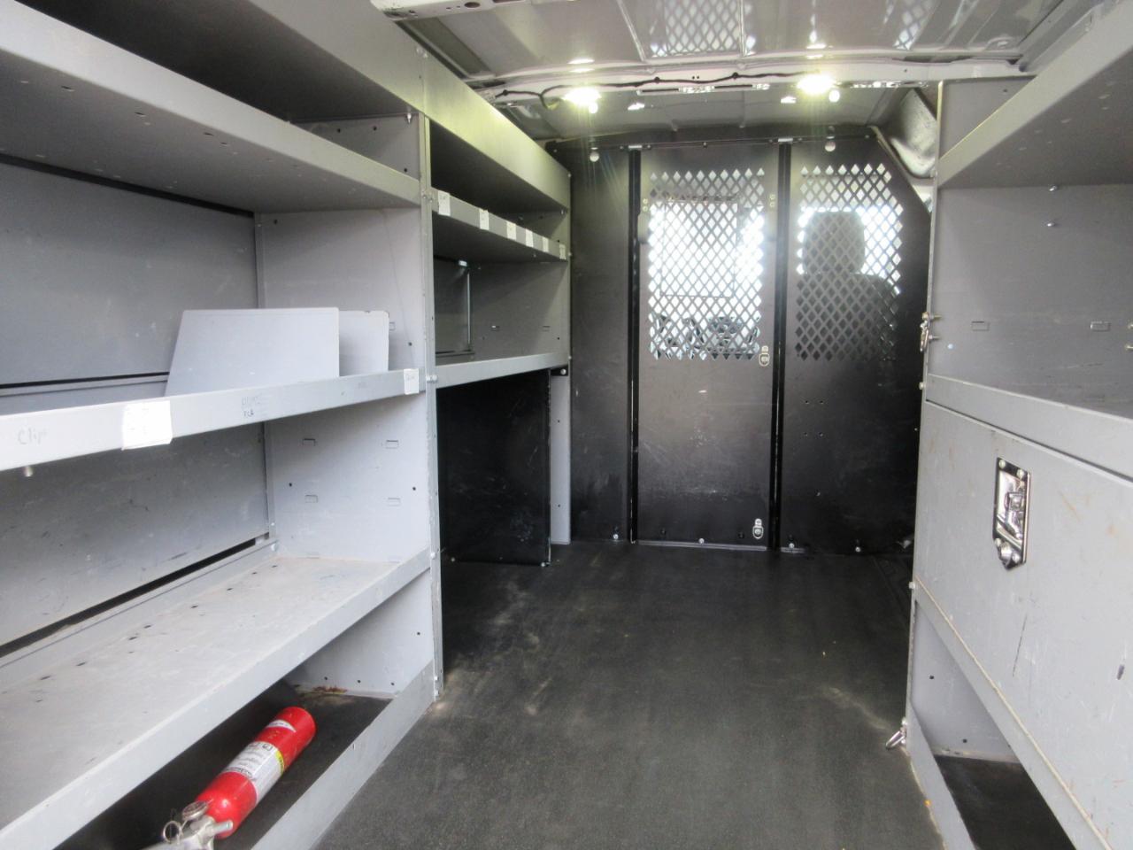 Ford Transit 150 Van Low Roof w/Sliding Pass. 130-in. WB 2017