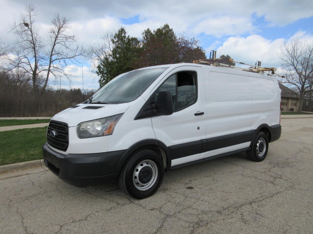 Ford Transit 150 Van Low Roof w/Sliding Pass. 130-in. WB 2017