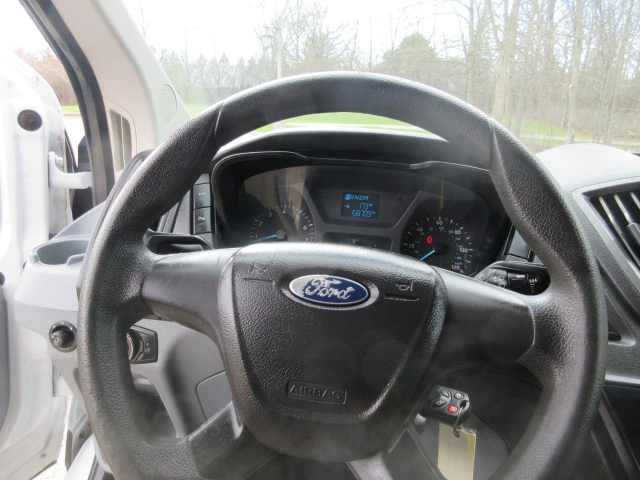 Ford Transit 150 Van Low Roof w/Sliding Pass. 130-in. WB 2017