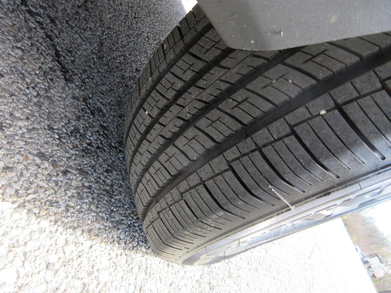 Ford Transit 150 Van Low Roof w/Sliding Pass. 130-in. WB 2015