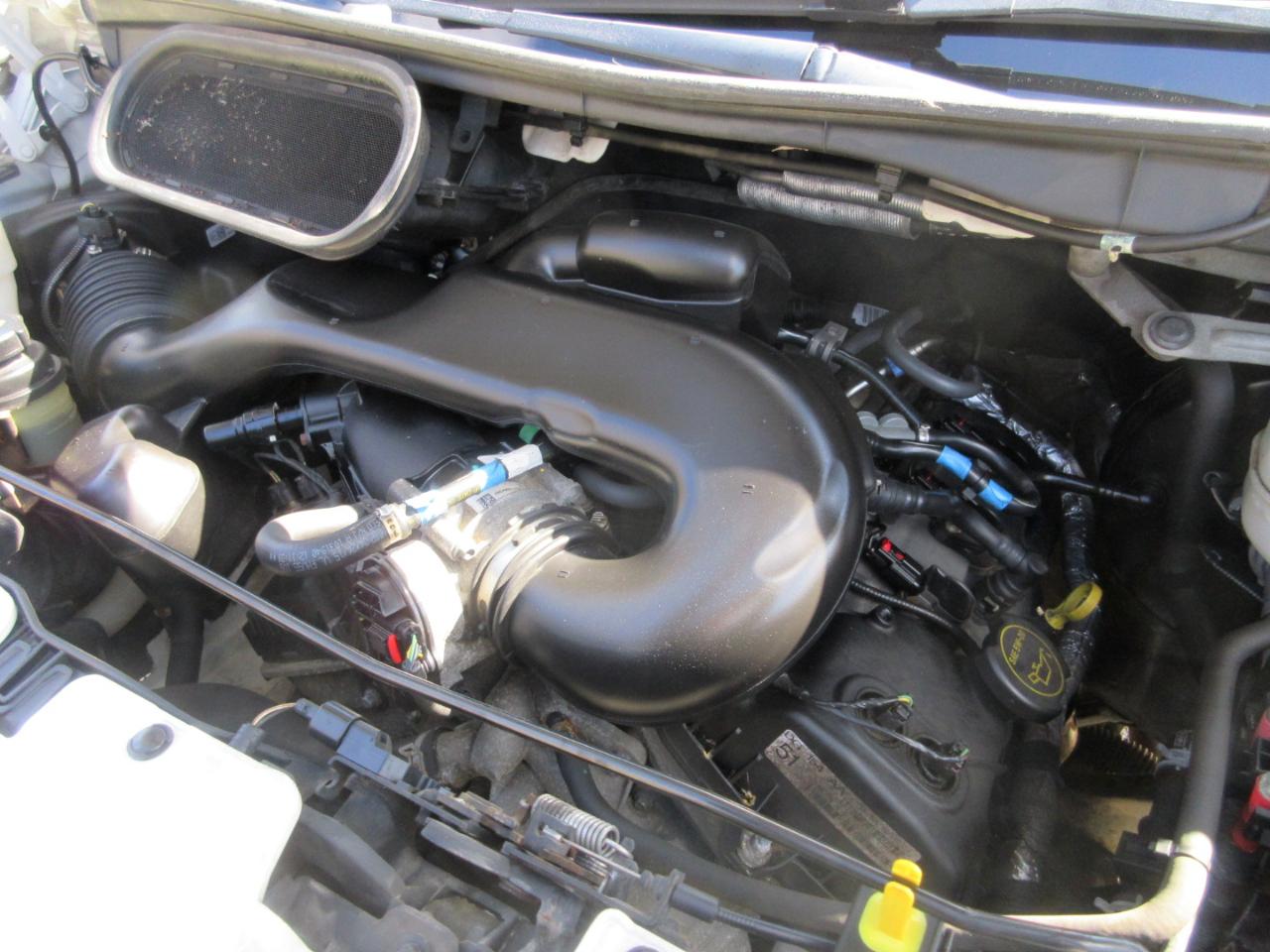 Ford Transit 150 Van Low Roof w/Sliding Pass. 130-in. WB 2015