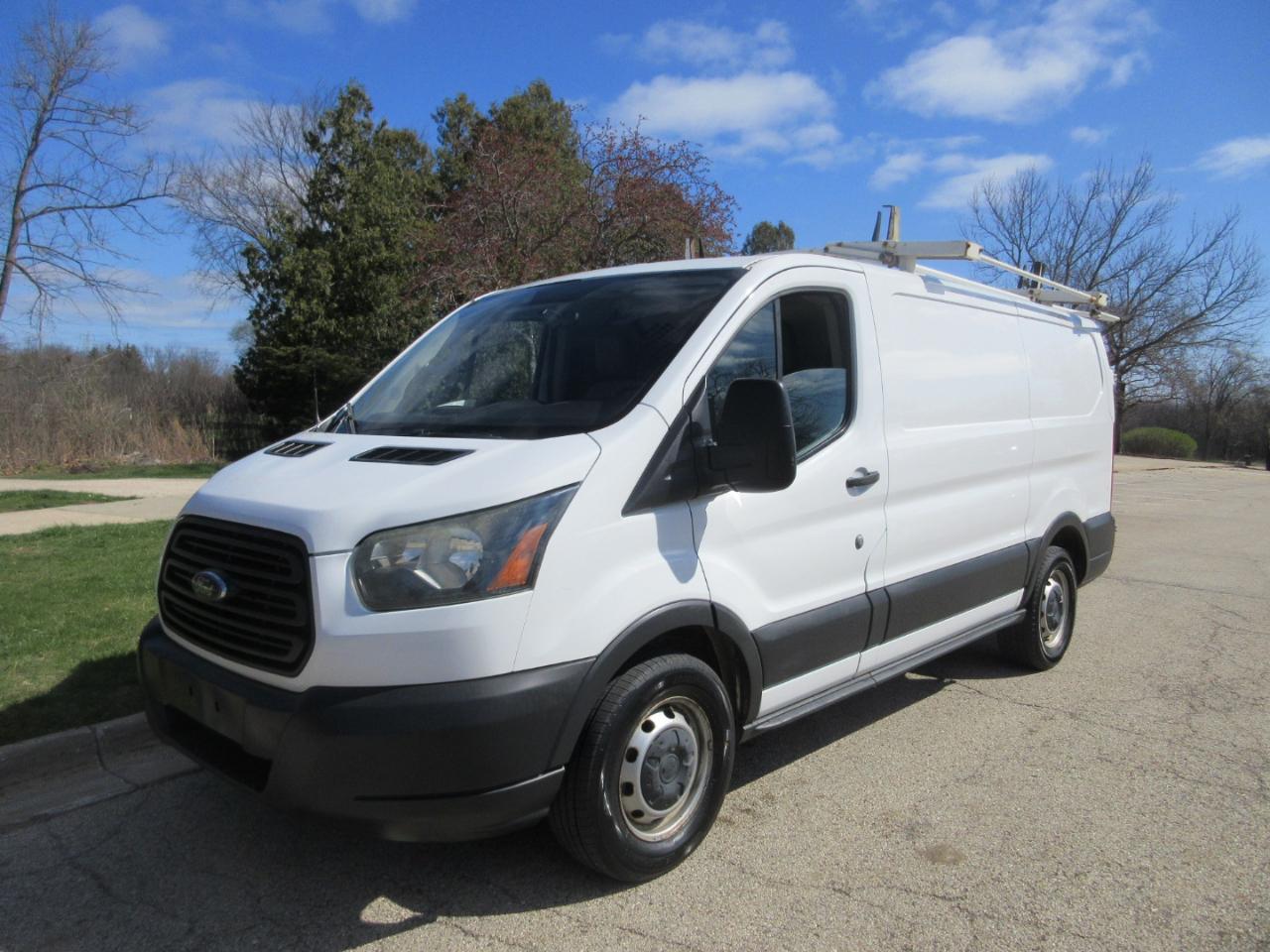 Ford Transit 150 Van Low Roof w/Sliding Pass. 130-in. WB 2015