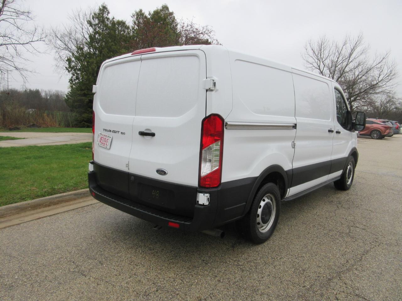 Ford Transit 150 Van Low Roof w/Sliding Pass. 130-in. WB 2020