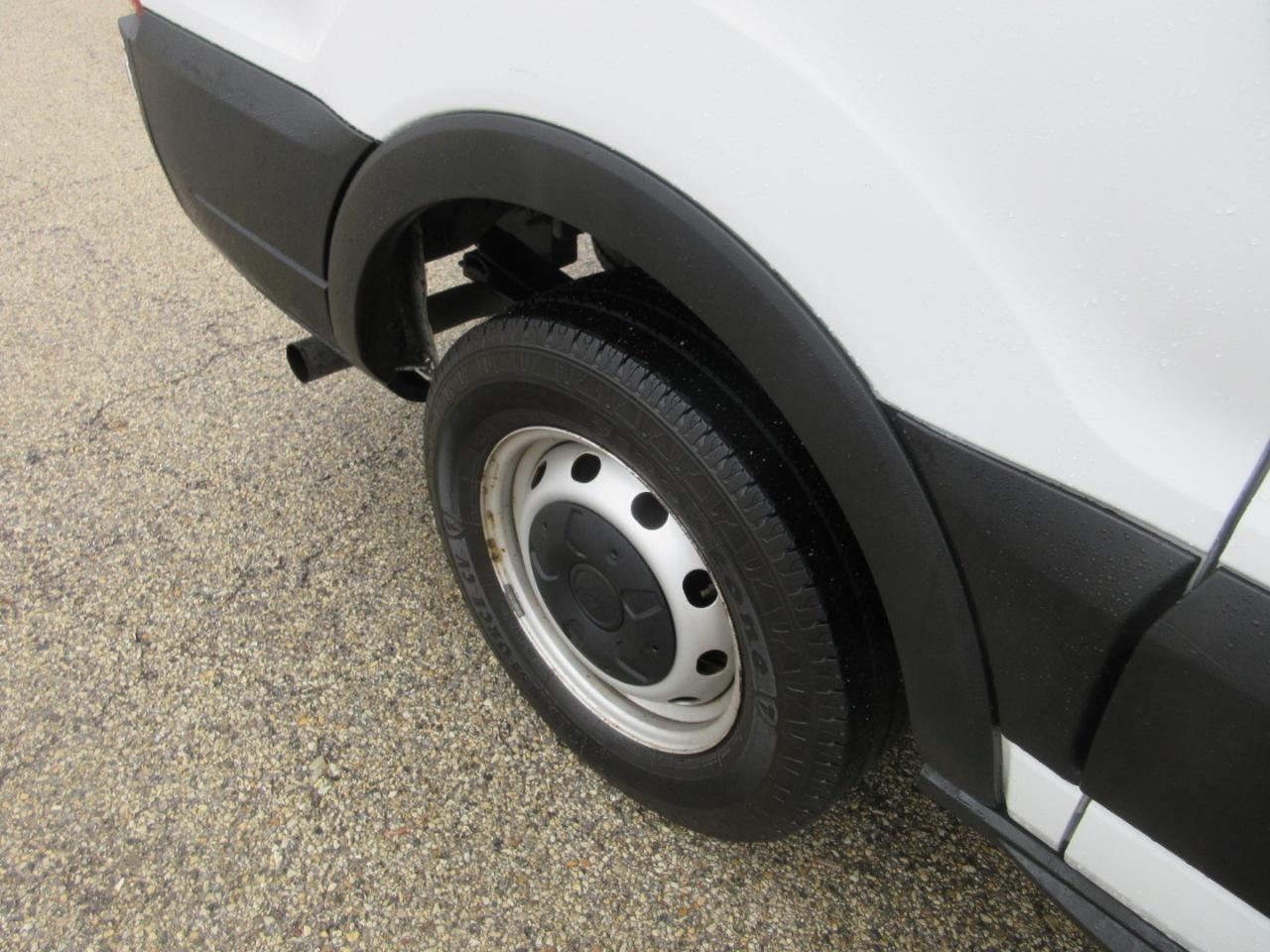 Ford Transit 150 Van Low Roof w/Sliding Pass. 130-in. WB 2020