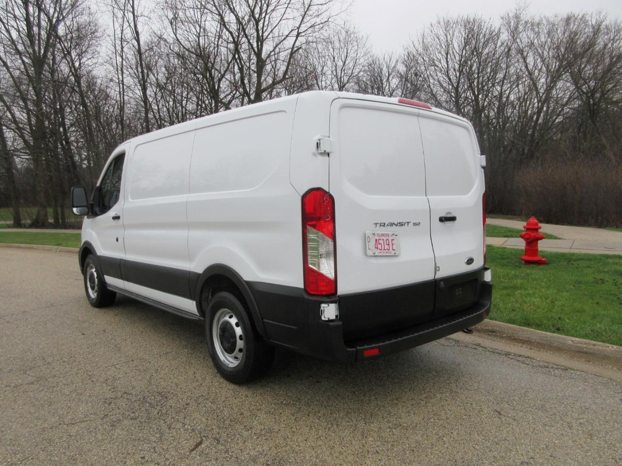 Ford Transit 150 Van Low Roof w/Sliding Pass. 130-in. WB 2020
