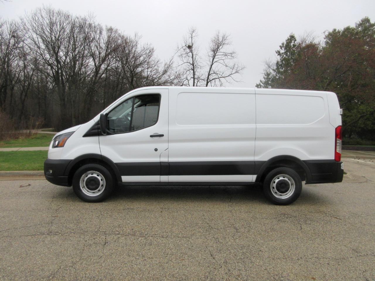 Ford Transit 150 Van Low Roof w/Sliding Pass. 130-in. WB 2020