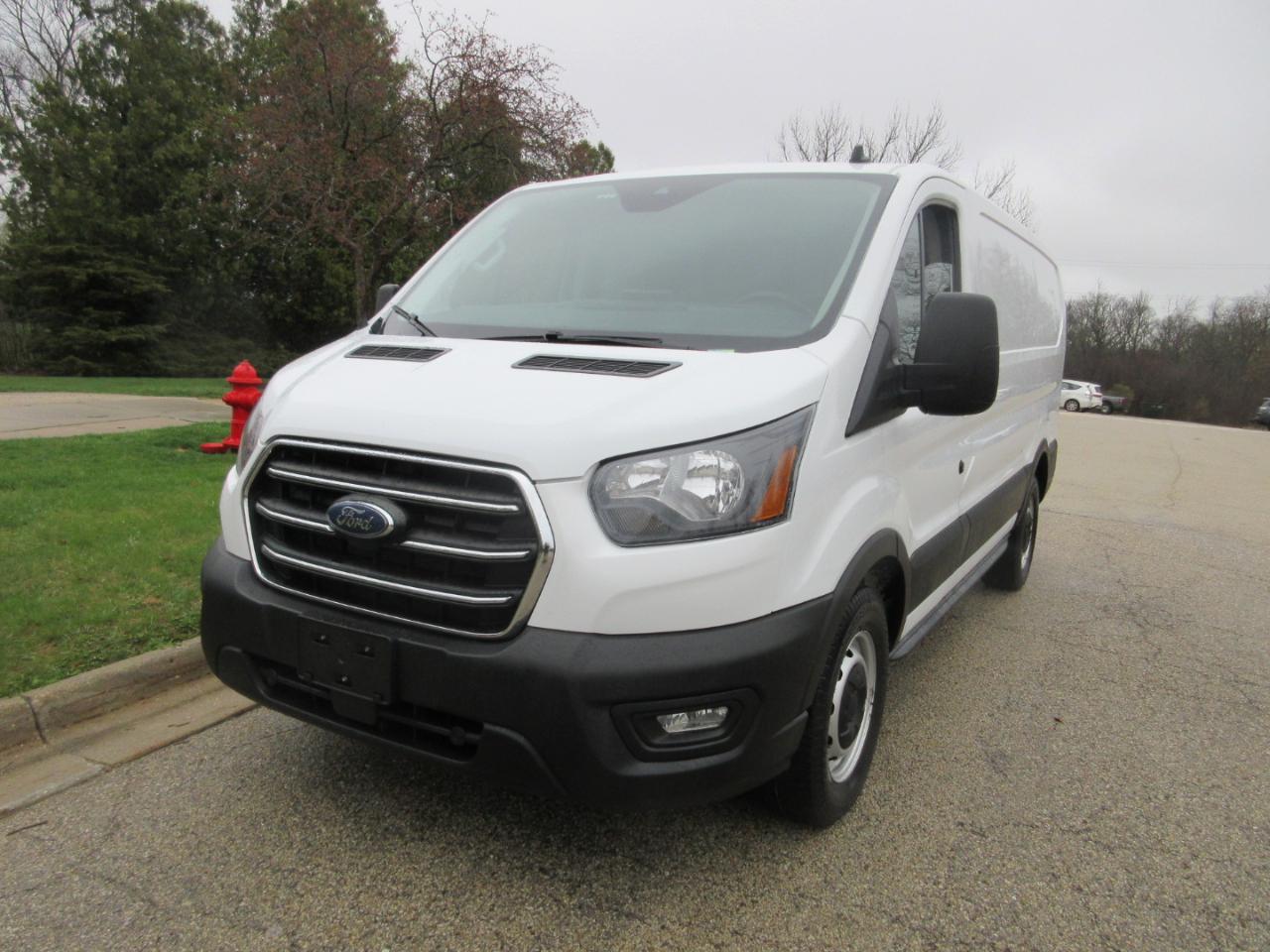 Ford Transit 150 Van Low Roof w/Sliding Pass. 130-in. WB 2020
