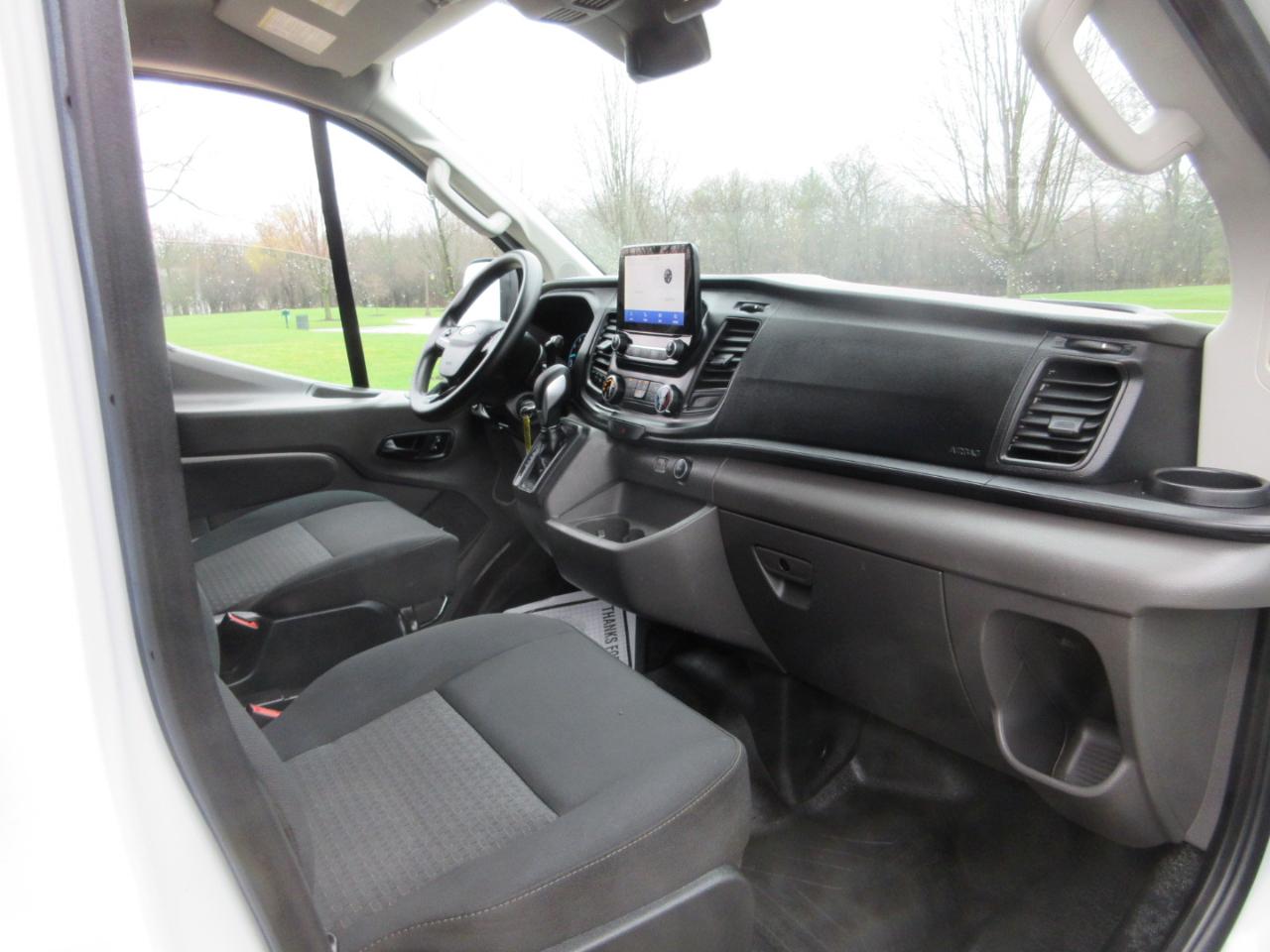 Ford Transit 150 Van Low Roof w/Sliding Pass. 130-in. WB 2020