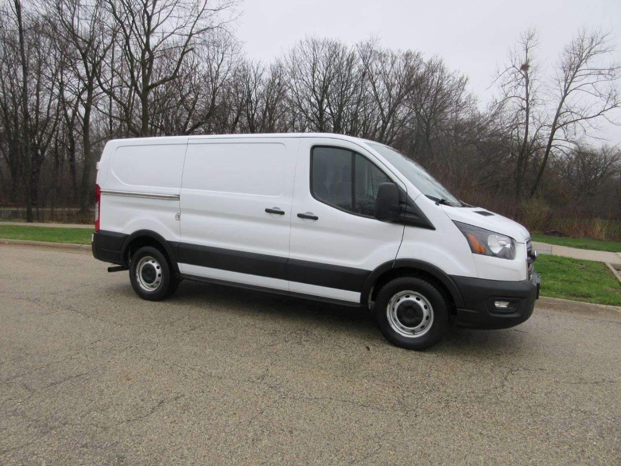 Ford Transit 150 Van Low Roof w/Sliding Pass. 130-in. WB 2020