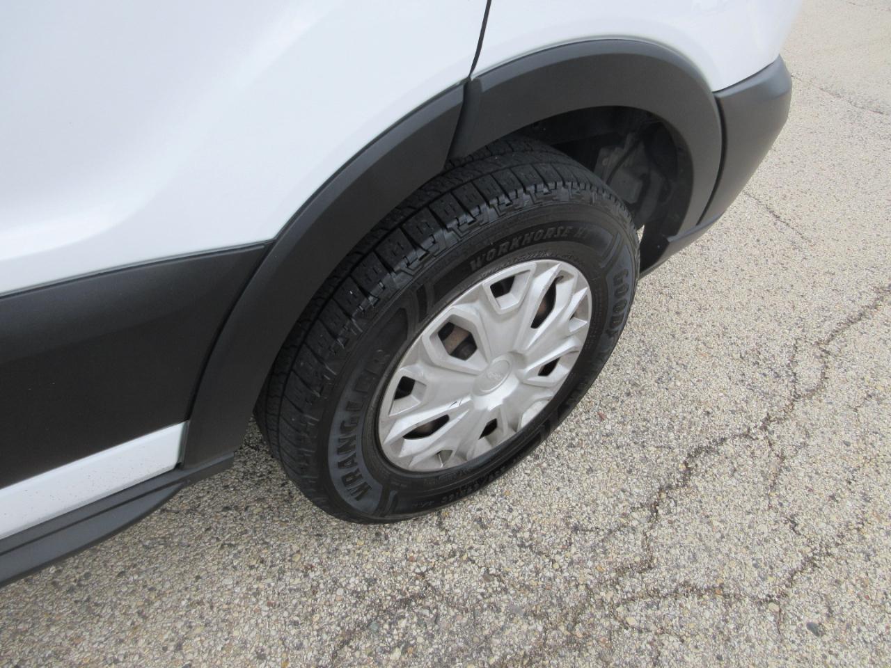 Ford Transit T-250 130" Low Rf 9000 GVWR Swing-Out RH Dr 2019