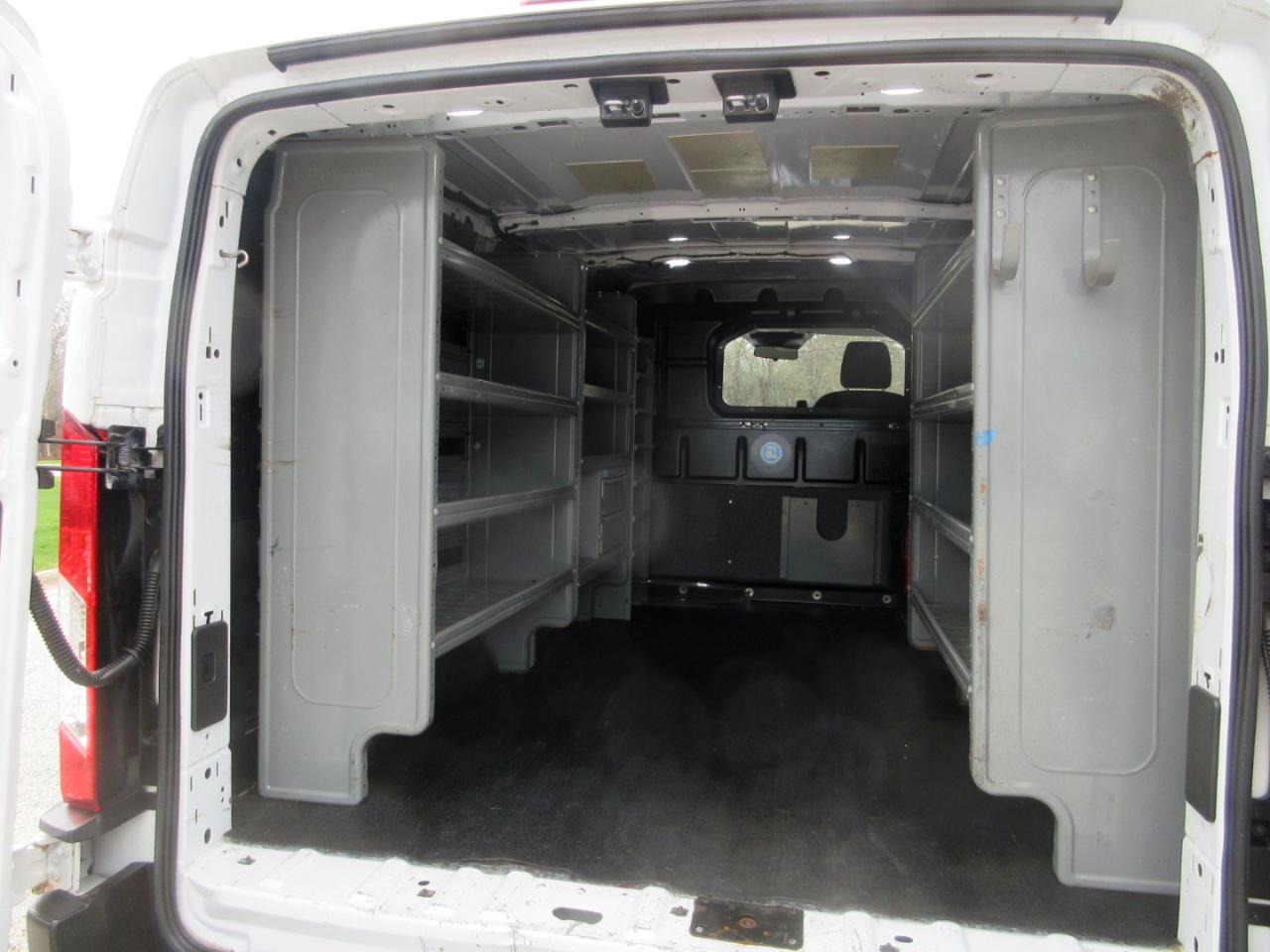 Ford Transit T-250 130" Low Rf 9000 GVWR Swing-Out RH Dr 2019