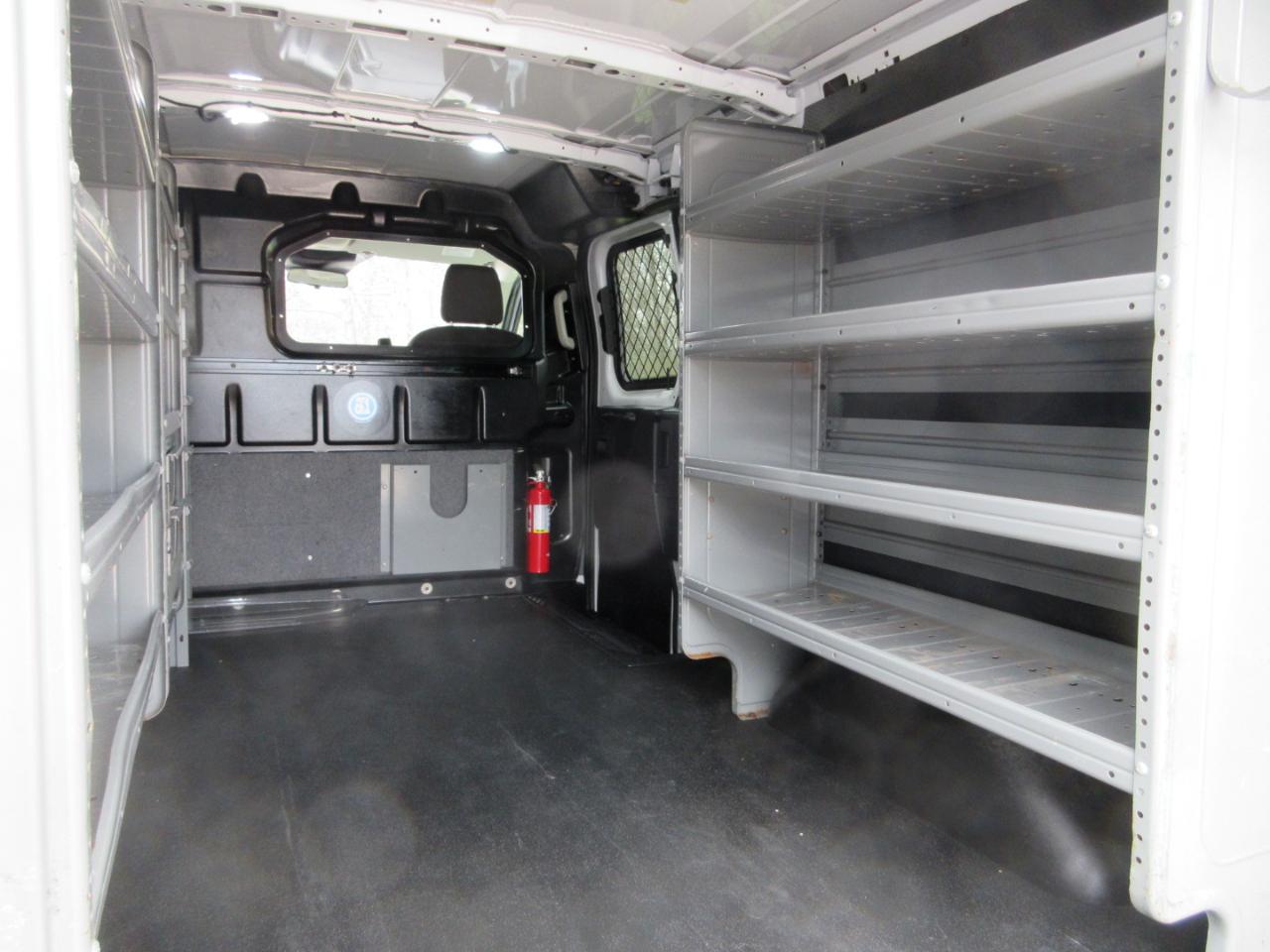 Ford Transit T-250 130" Low Rf 9000 GVWR Swing-Out RH Dr 2019