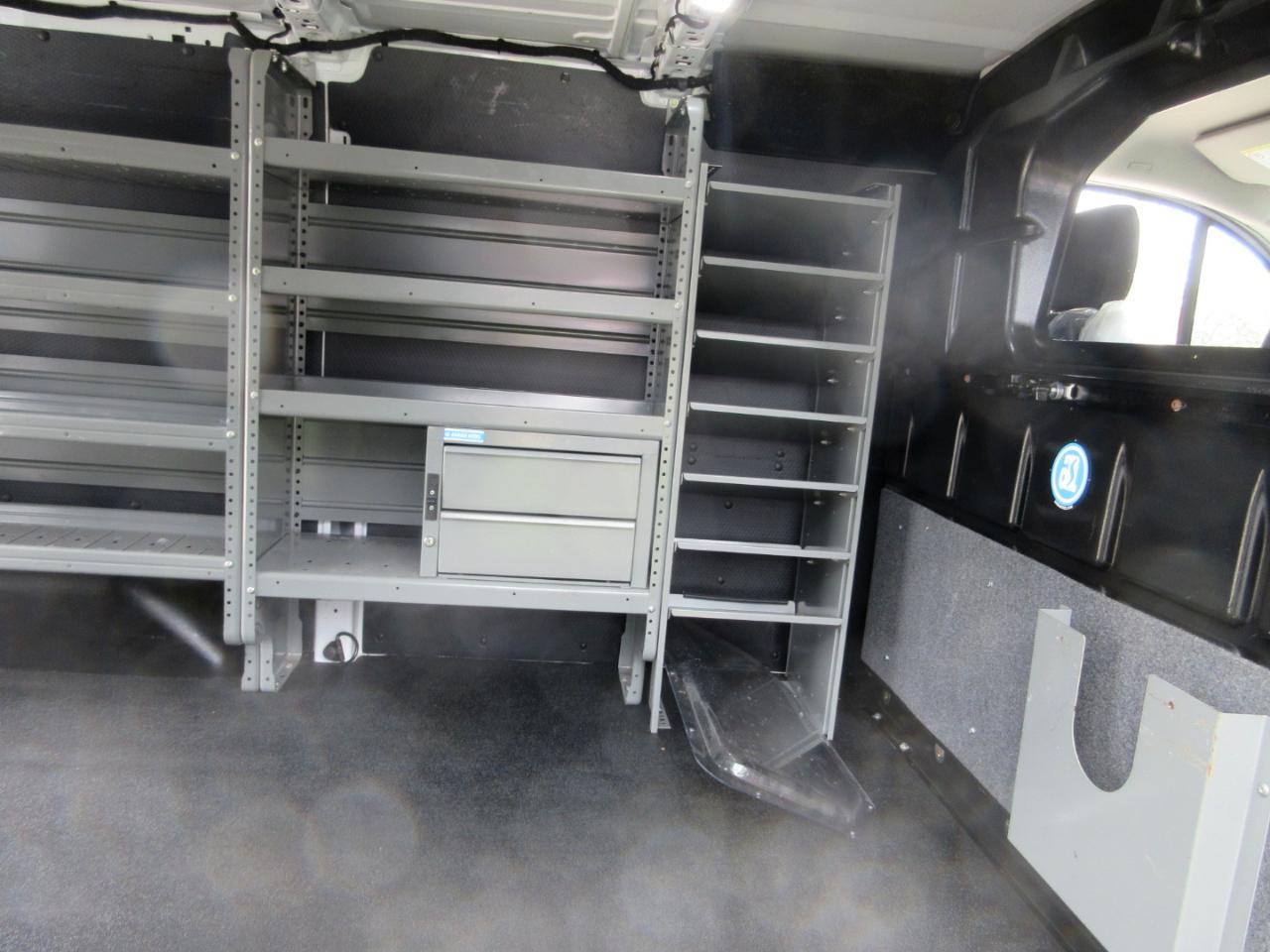 Ford Transit T-250 130" Low Rf 9000 GVWR Swing-Out RH Dr 2019