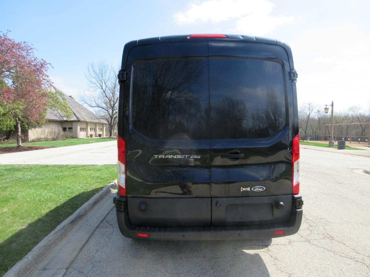 Ford Transit Cargo Van T-250 148" Med Rf 9000 GVWR Sliding RH Dr 2015