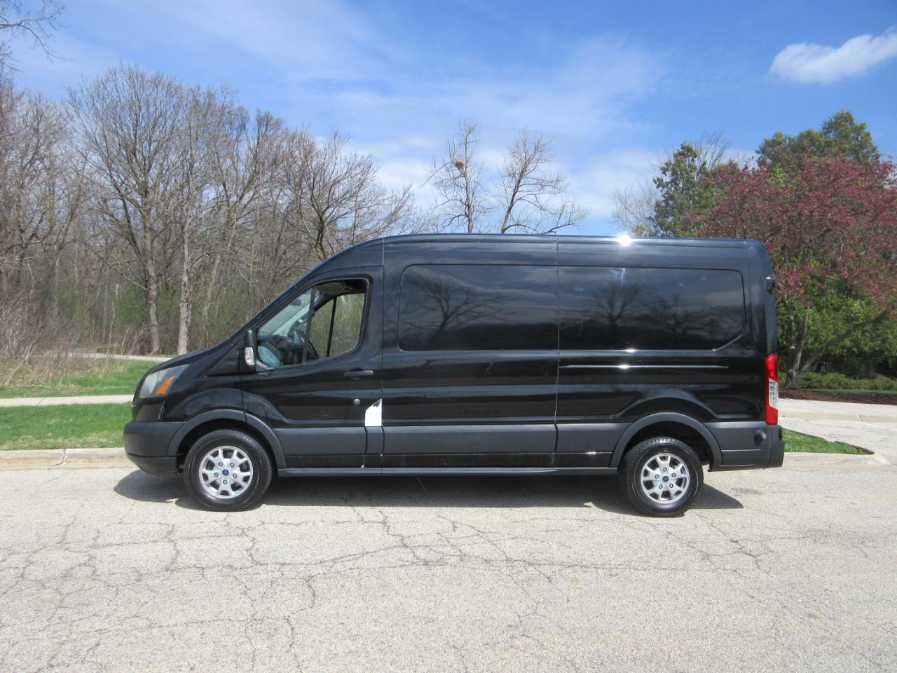 Ford Transit Cargo Van T-250 148" Med Rf 9000 GVWR Sliding RH Dr 2015