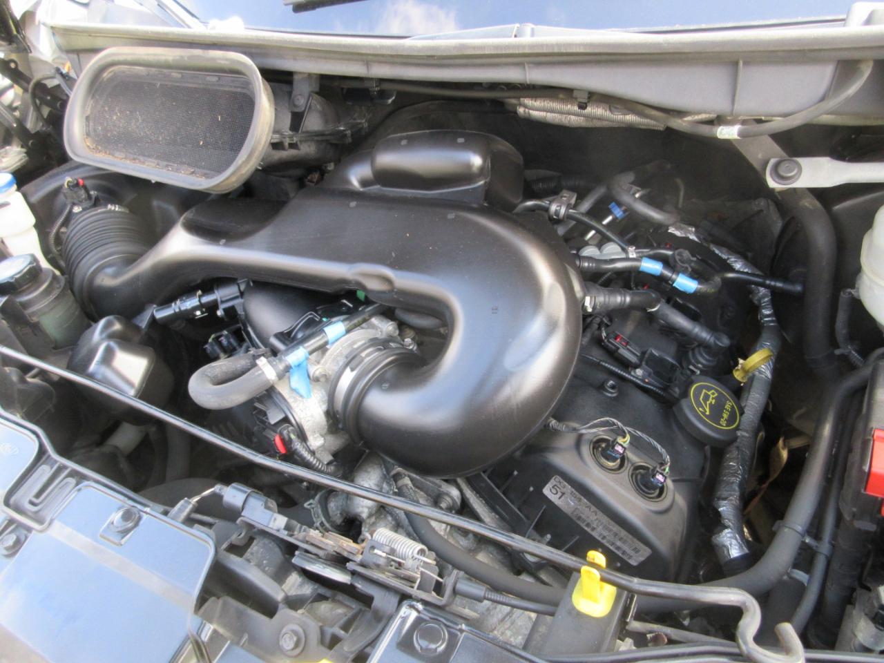 Ford Transit Cargo Van T-250 148" Med Rf 9000 GVWR Sliding RH Dr 2015