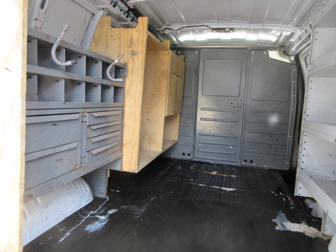 Chevrolet Express Cargo Van RWD 2500 135" 2019