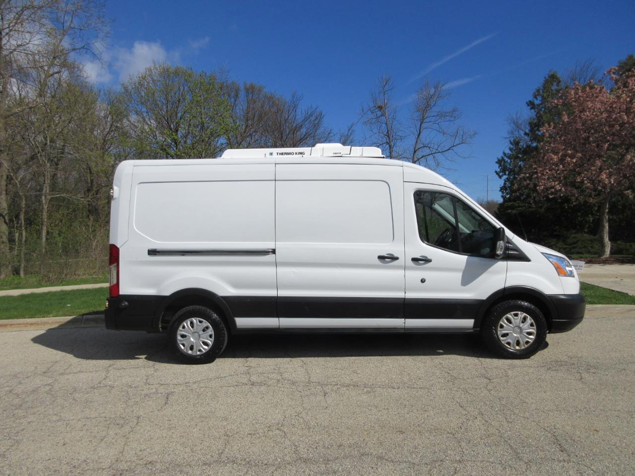 Ford Transit Van T-350 148" Med Rf 9500 GVWR Sliding RH Dr 2019