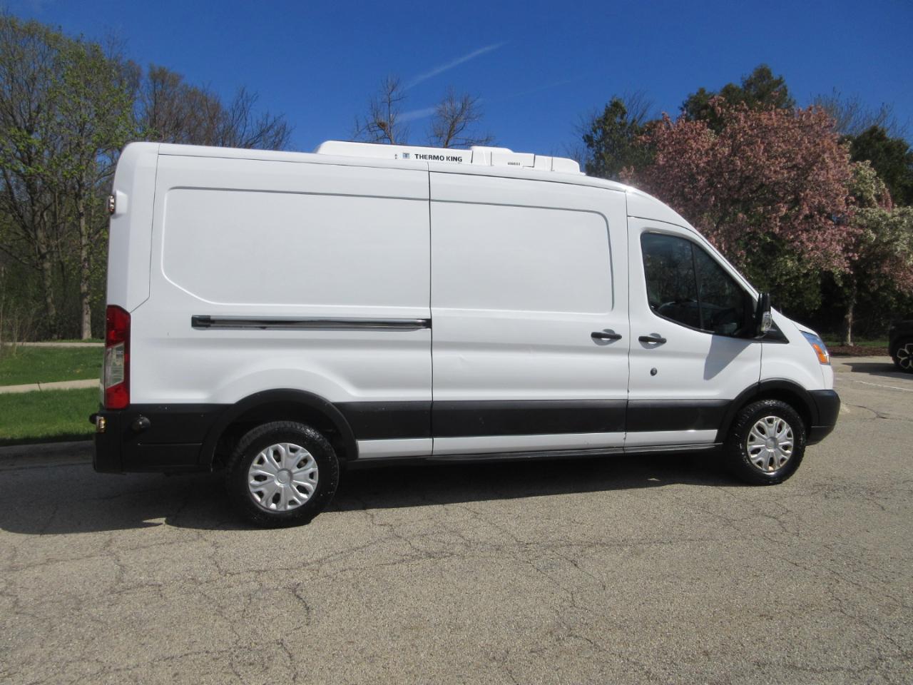 Ford Transit Van T-350 148" Med Rf 9500 GVWR Sliding RH Dr 2019