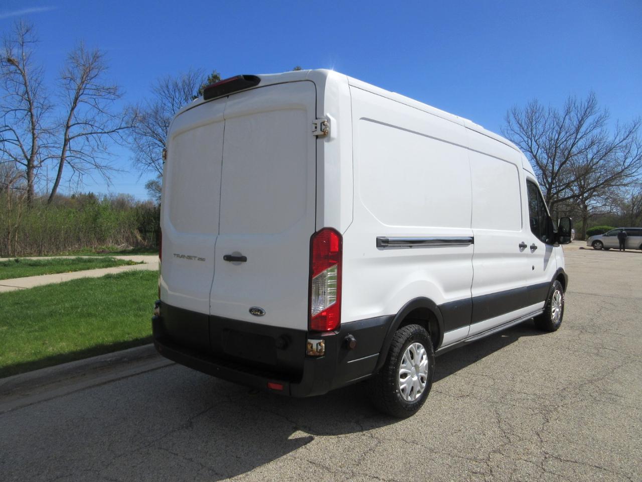 Ford Transit Van T-350 148" Med Rf 9500 GVWR Sliding RH Dr 2019