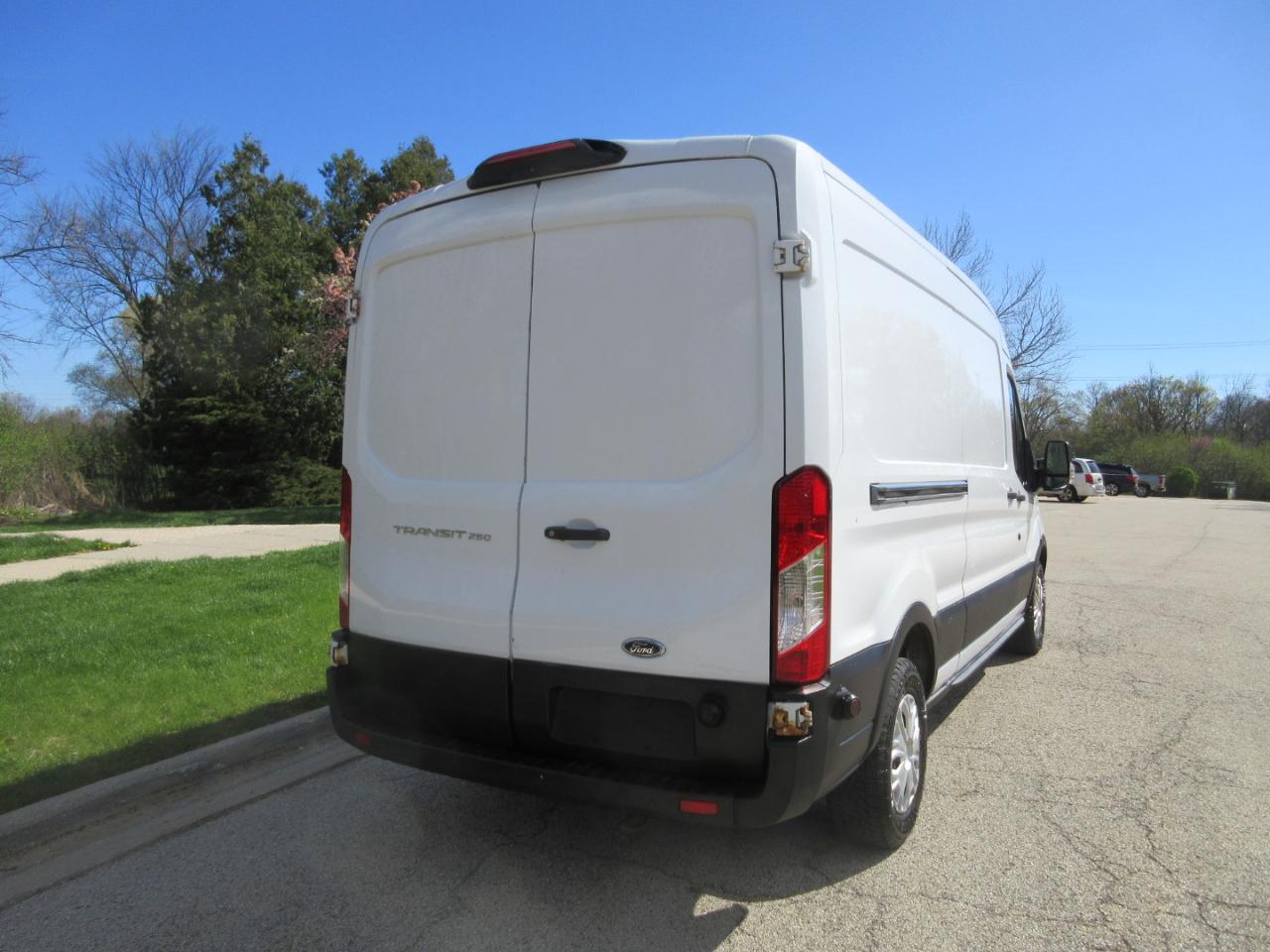 Ford Transit Van T-350 148" Med Rf 9500 GVWR Sliding RH Dr 2019