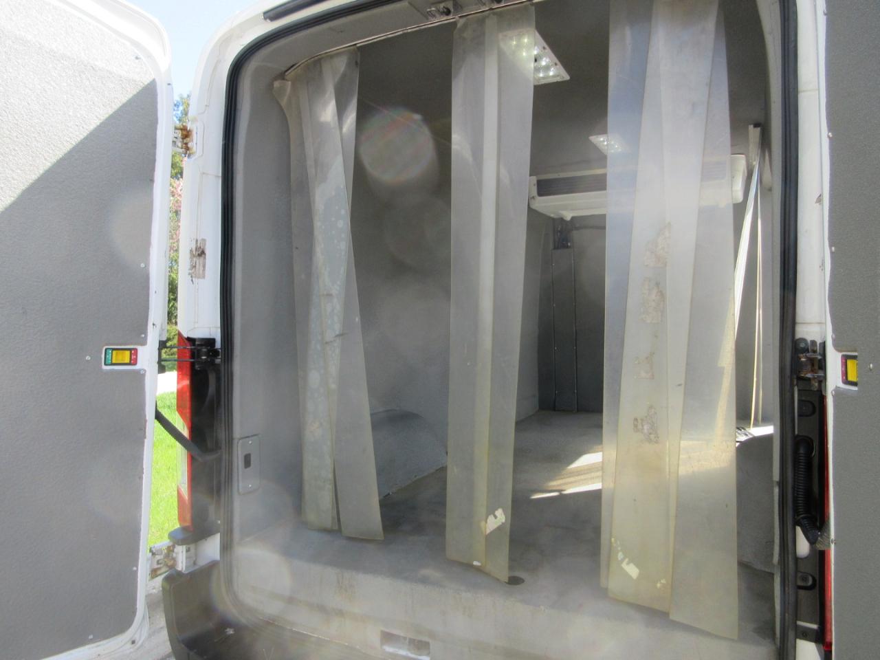 Ford Transit Van T-350 148" Med Rf 9500 GVWR Sliding RH Dr 2019