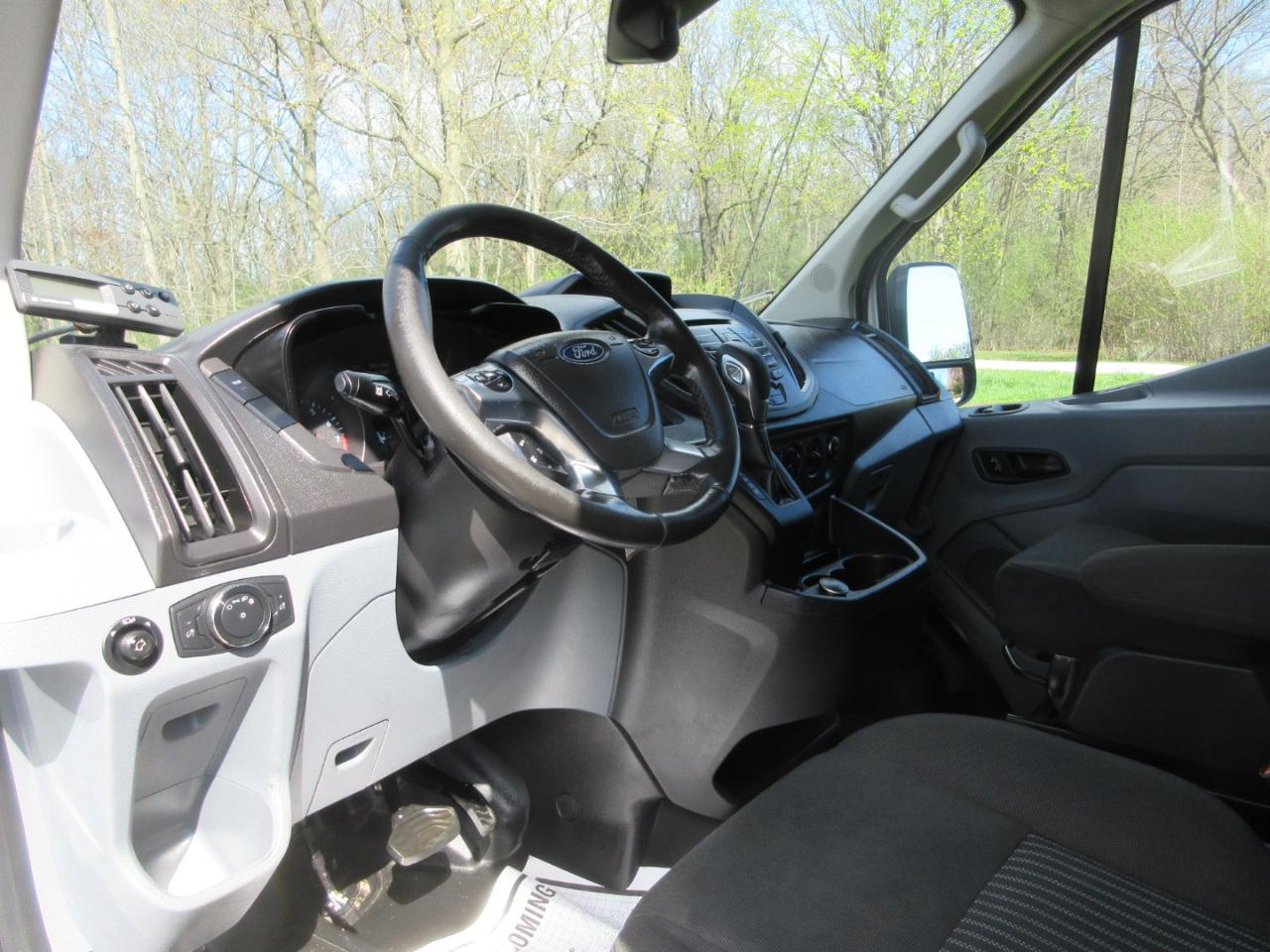 Ford Transit Van T-350 148" Med Rf 9500 GVWR Sliding RH Dr 2019